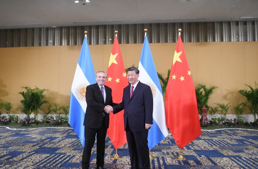Alberto Fernández partió hacia China en su último gran viaje…