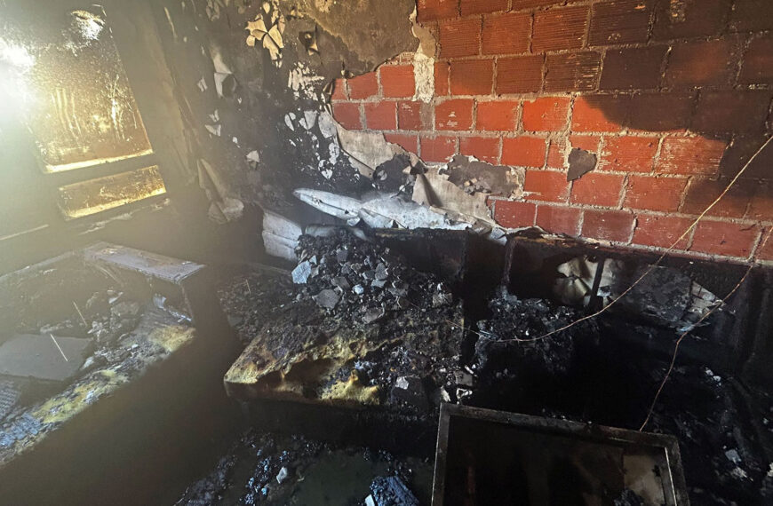 Se incendió la redacción de Revista Anfibia