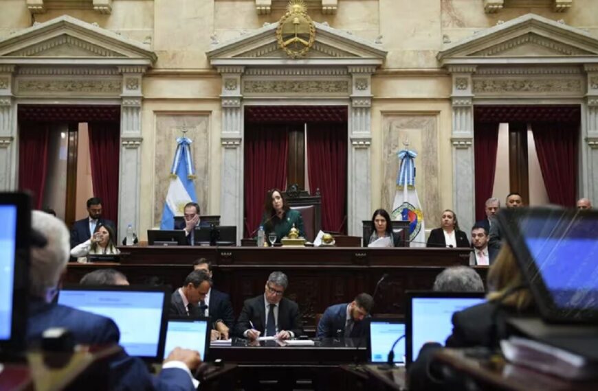 El Senado aprobó en general la nueva fórmula de movilidad…