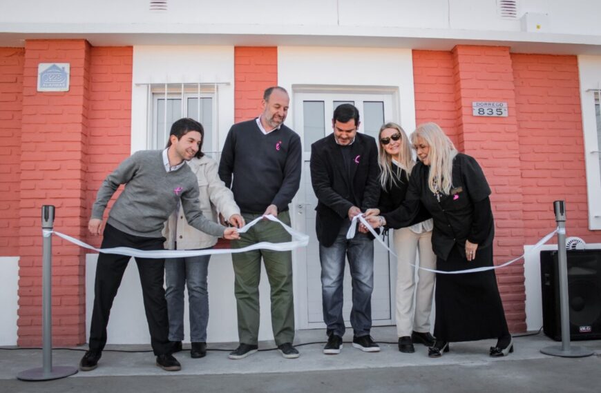 Dolores inaugura centro médico con enfoque integral en salud femenina