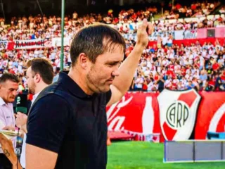 Eduardo Coudet ya está en el país y será presentado como nuevo DT de River Plate
