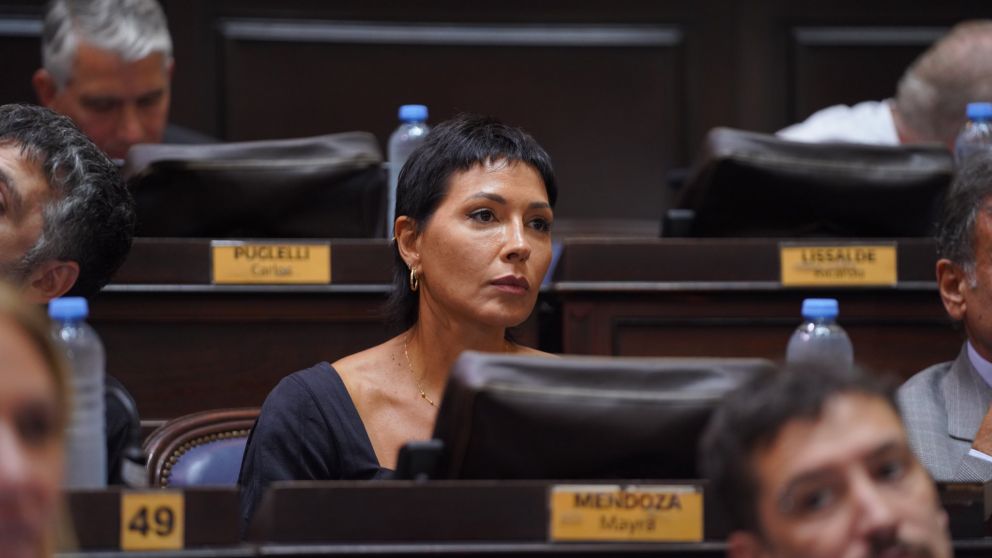 Mayra Mendoza advirtió que el país atraviesa un momento “completamente anormal”