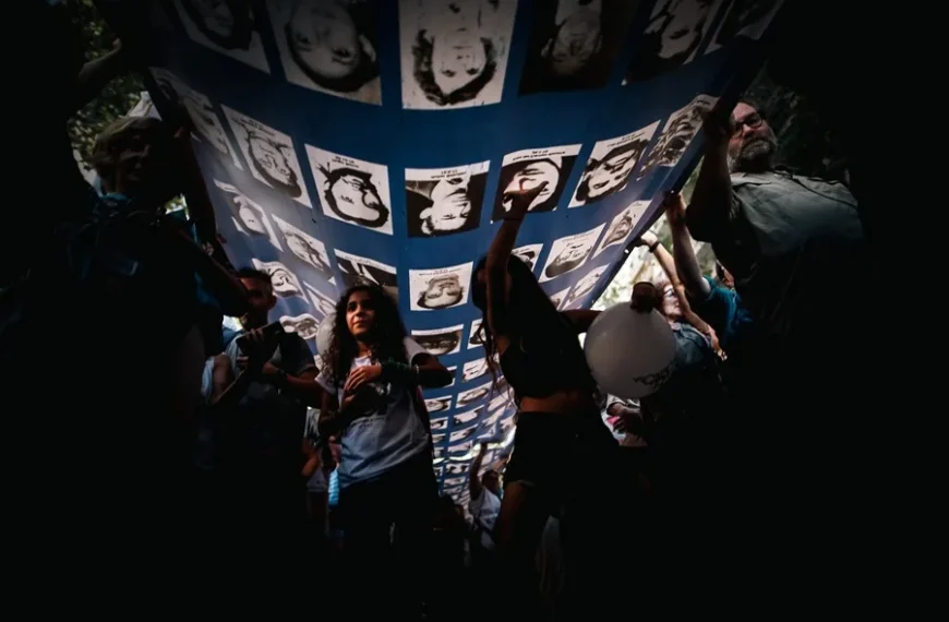 Denuncian que el Gobierno frenó en el exterior la&hellip;