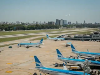 Paro de ATE: habrá movilización en Aeroparque y posibles demoras en los vuelos