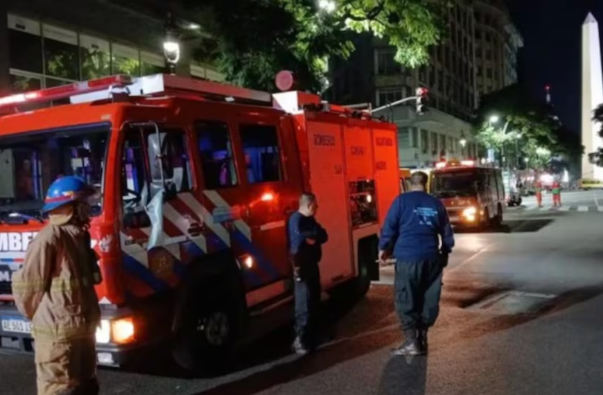 Evacuaron a 100 personas de un hotel del microcentro&hellip;