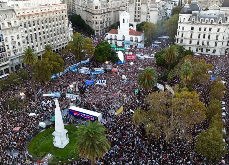 Universidades públicas alertan por el ajuste y vuelven a&hellip;