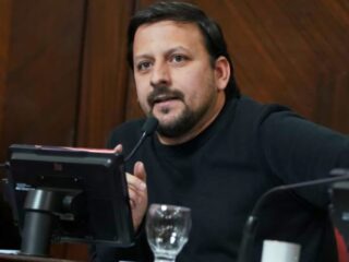 Santalla, senador por Avellaneda, contra Milei: “Basta de pedir sacrificios a la gente”