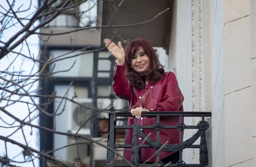 Cristina Kirchner llevó su condena por la causa Vialidad…