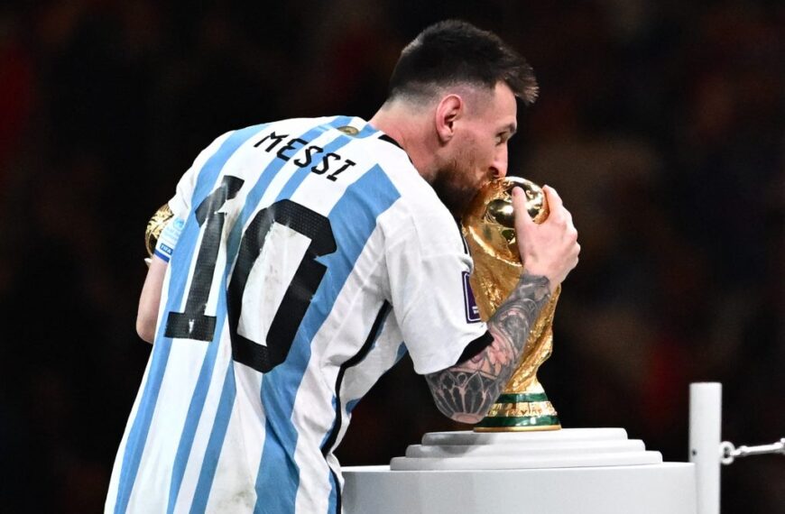Lionel Messi anunció su retiro de la Selección Argentina:…