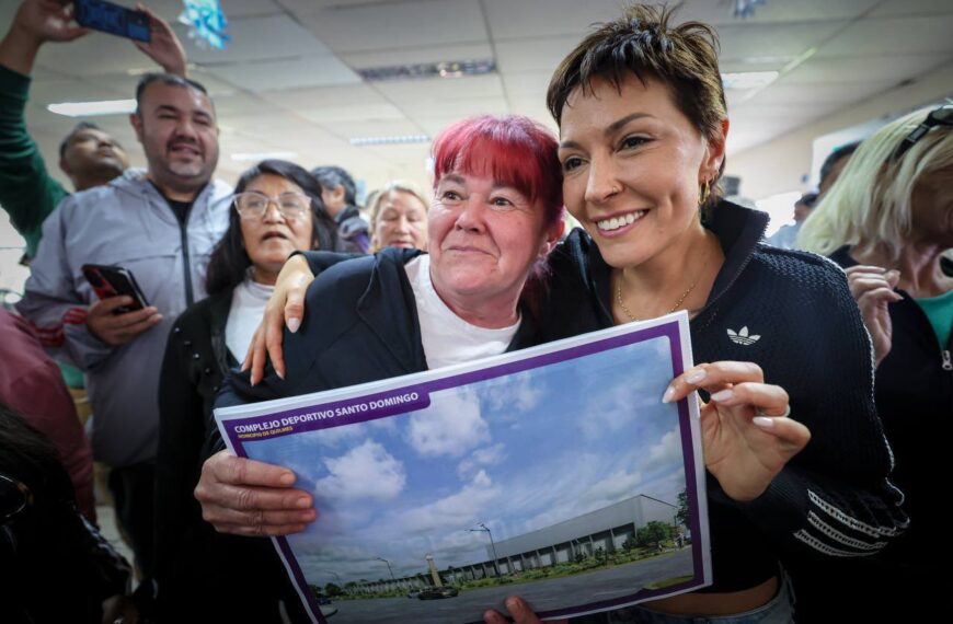 Histórico: Mayra Mendoza anunció la construcción de un nuevo…